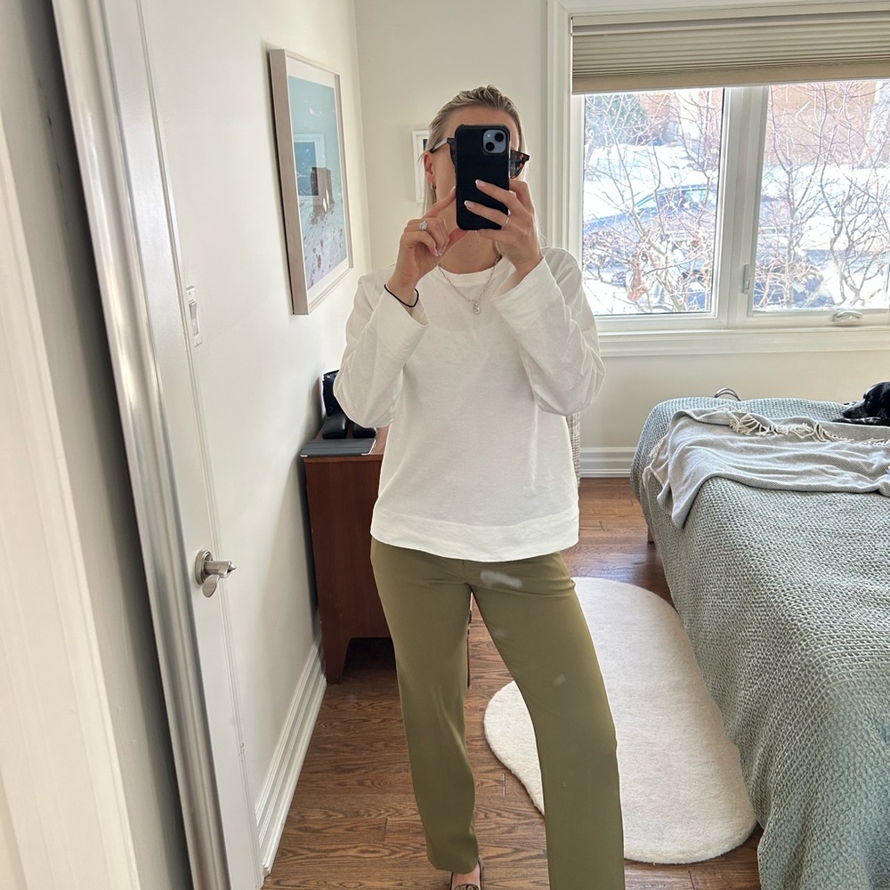 Babaton Straight Leg Women's Pants - NWOT - Picture 7 of 7